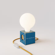 Lampada da tavolo Cubetto "La luna" con lampadina globo effetto porcellana - Santomanifesto