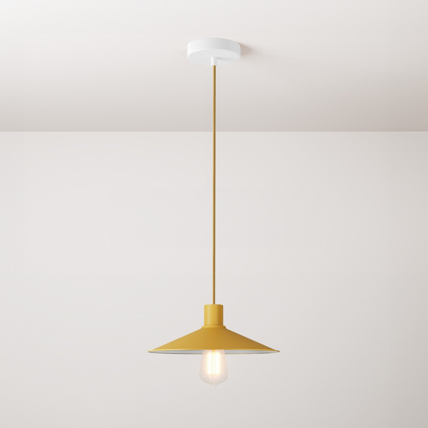 Lampada a sospensione completa di cavo tessile, paralume Swing Pastel e finiture in metallo - Mostarda