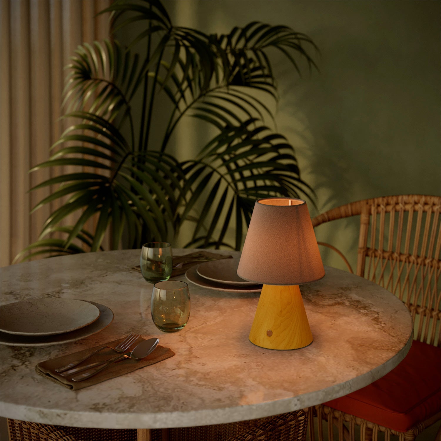 Lampada portatile ricaricabile Cabless11 con lampadina a goccia e paralume - Zafferano