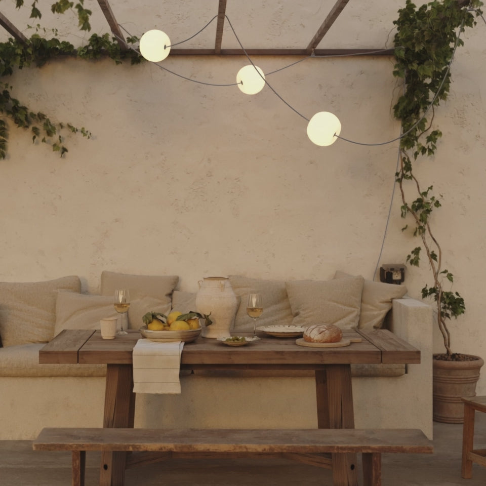 Carregar vídeo: Corrente luminosa 3 pontos de luz para exterior IP67 Branco Areia - Marina3 Cherry